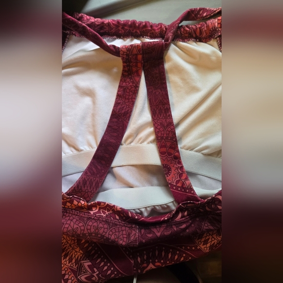 Tehama sporty womens dress, size medium, EUC. 31" in length, pit to pit: 15.5" - Picture 5 of 7